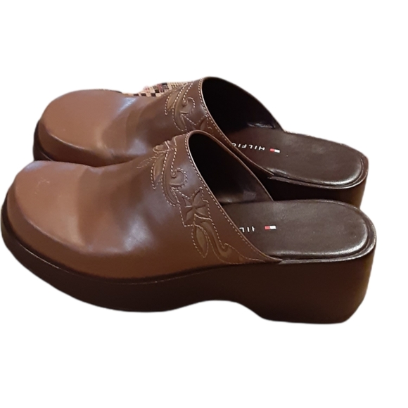 Tommy Hilfiger Shoes - Gorgeous Tommy Hilfiger Clogs⚘Genuine Leather